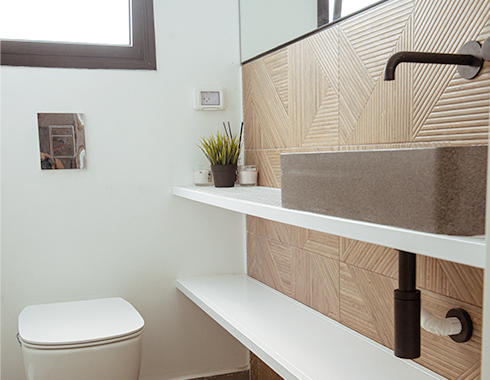 מדפים בשירותי אורחים מרחוק